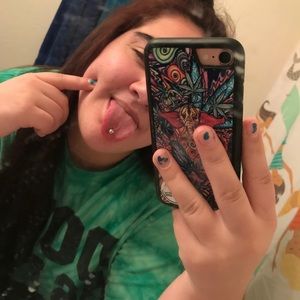 Meet your Posher, Olivia